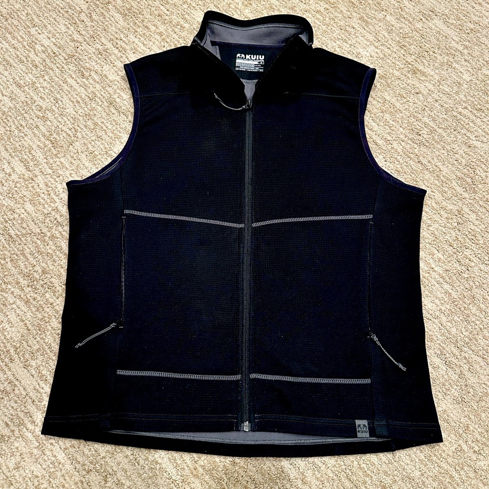 Kuiu Peloton 240 vest size Medium-sold out on site!!